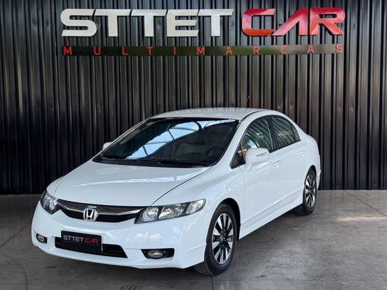 HONDA CIVIC 1.8 LXS 16V FLEX 4P AUTOMÁTICO HONDA CIVIC 1.8 LXS 16V FLEX 4P AUTOMÁTICO